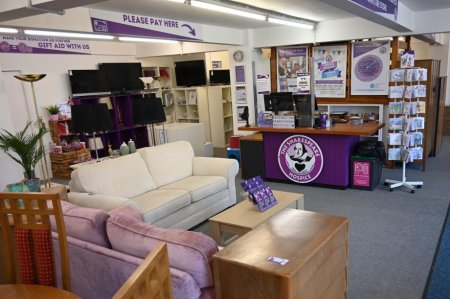 Avenue Farm Furniture and Homeware Shop