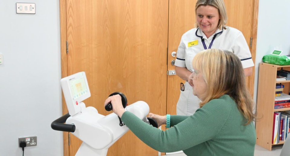 The Shakespeare Hospice - Hospice Acquires New Specialist Movement Therapy Equipment