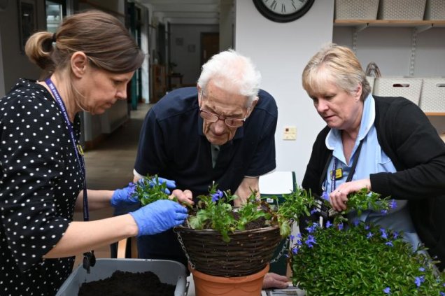 Diversional Therapy Gardening Planting